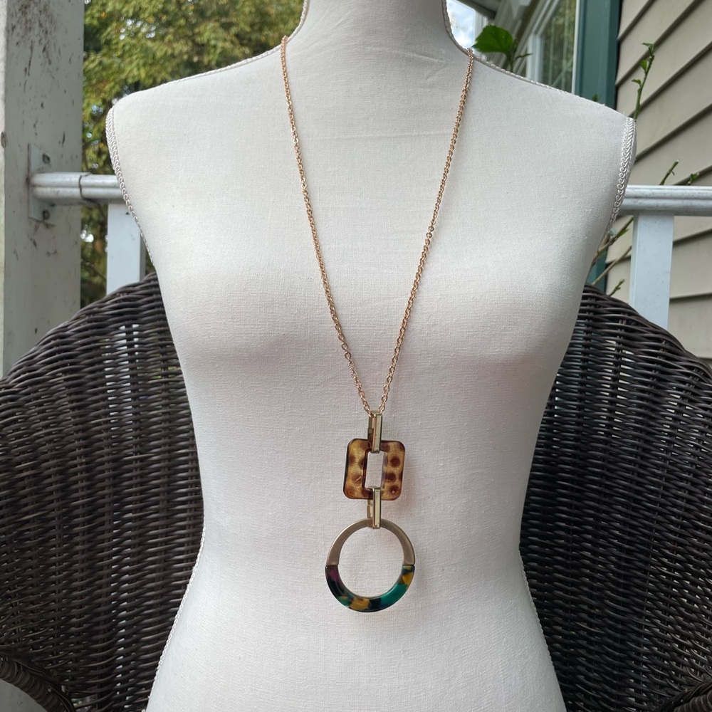 ANJALAI NECKLACE